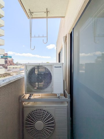 【御幸ビルのバルコニー】