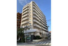 ビッグライスマンションとまりの外観