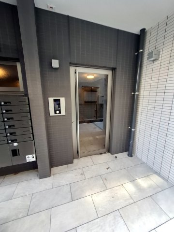 【グランヴィル芦屋西のエントランス】