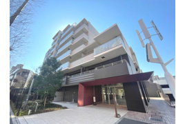 グランロジュマン豊中少路　B棟の外観