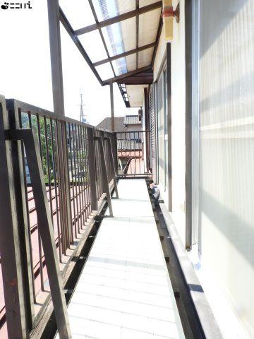 【揖保郡太子町東南／借家のバルコニー】