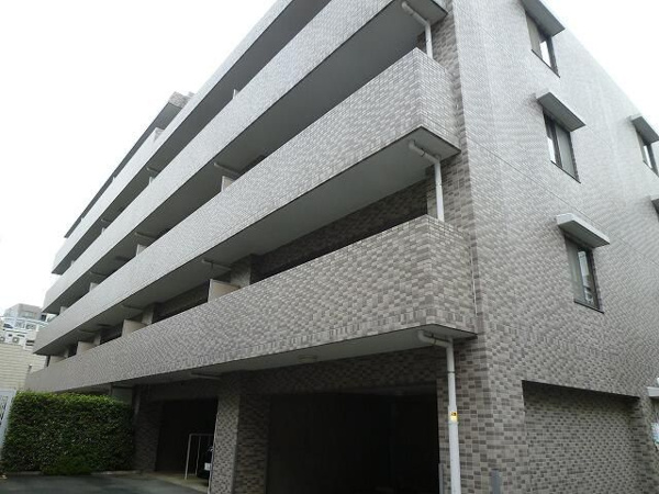 アーバンフォート下北沢の外観