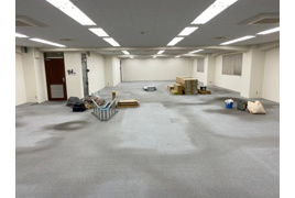 神戸市中央区元町通の事務所の内装