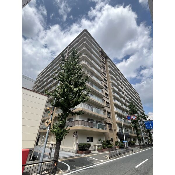 江坂ハイデンスの外観