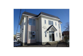 函館市亀田本町のアパートの外観