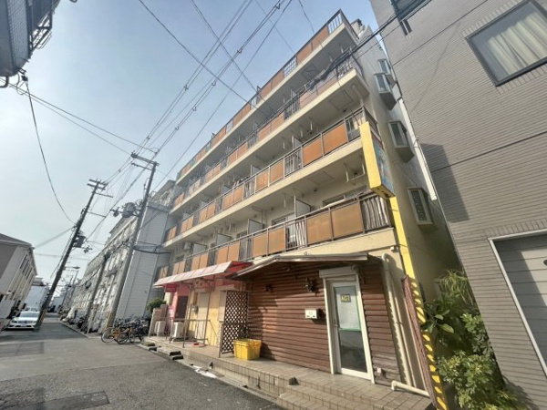 フローラ・ラポルテの外観