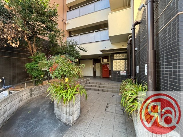 エルディ東住吉のエントランス