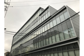 IXINAL門前仲町の外観