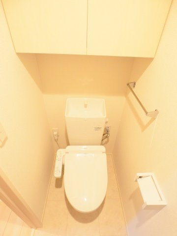 【メゾン　カルムのトイレ】