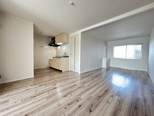 【森コーポラスの居間】