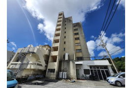 古波津商事ビルの外観