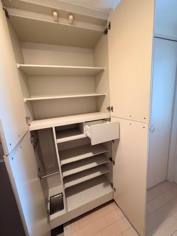 グランシティ湘南海岸マリナージュスクエアの収納