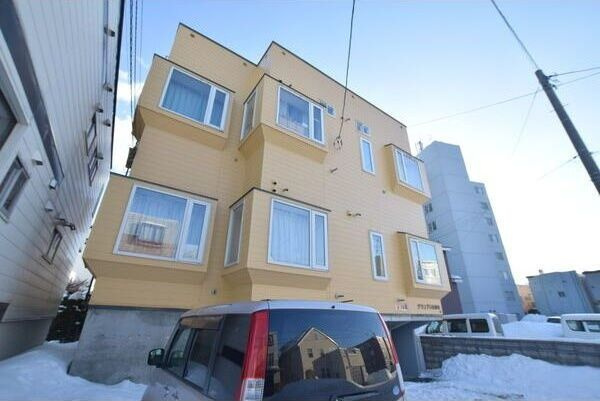 【グランプリ水車町の駐車場】