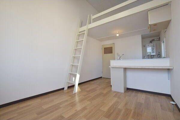 【グランプリ水車町の内装】