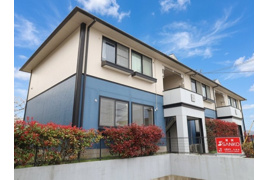 四條畷市田原台のハイツの外観