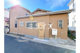 日の出町貸家の外観