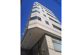 十字ビルの外観