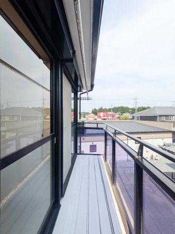 【キャッスルハイツＡ棟のバルコニー】