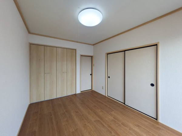 【キャッスルハイツＡ棟の洋室】