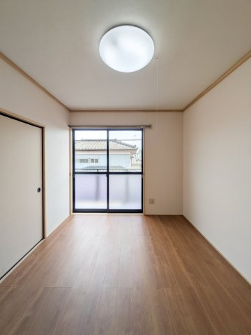 【キャッスルハイツＡ棟の洋室】