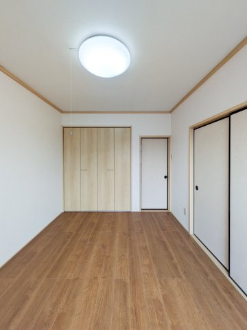【キャッスルハイツＡ棟の洋室】