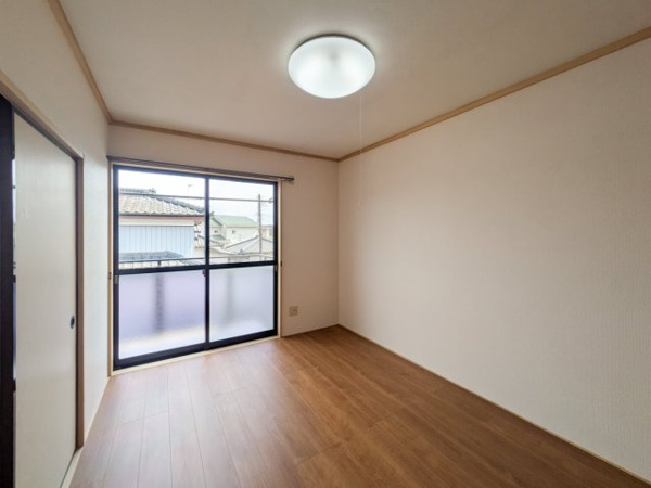 【キャッスルハイツＡ棟の洋室】