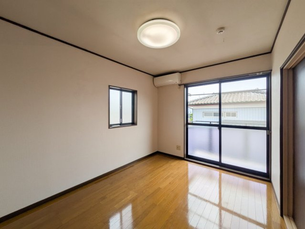 【キャッスルハイツＡ棟の洋室】