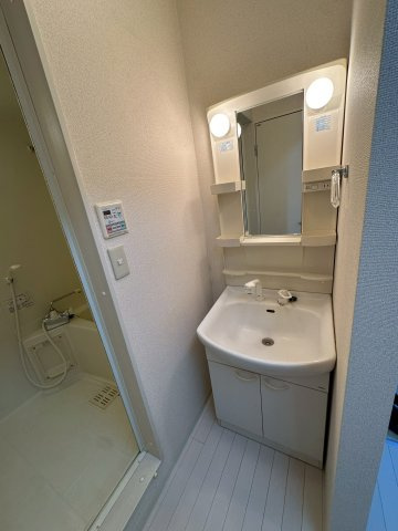 【メイプルⅣの独立洗面台】