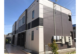 アクロス モモの外観