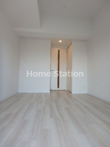 【エスリード西九条レジデンスの寝室】