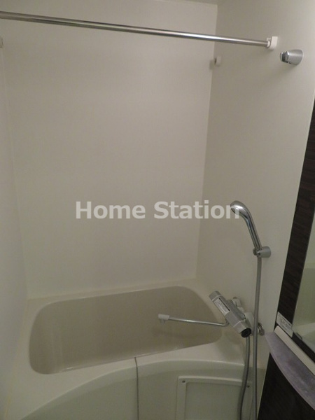 【エスリード西九条レジデンスの浴室】