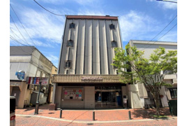 アポロビルの外観