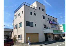 小泉ビルの外観