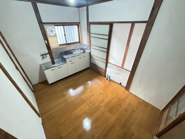 【小西貸家のキッチン】