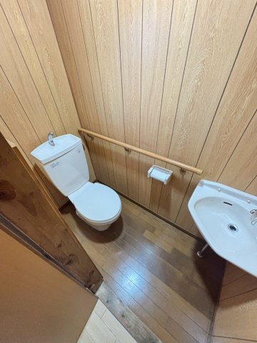 【小西貸家のトイレ】