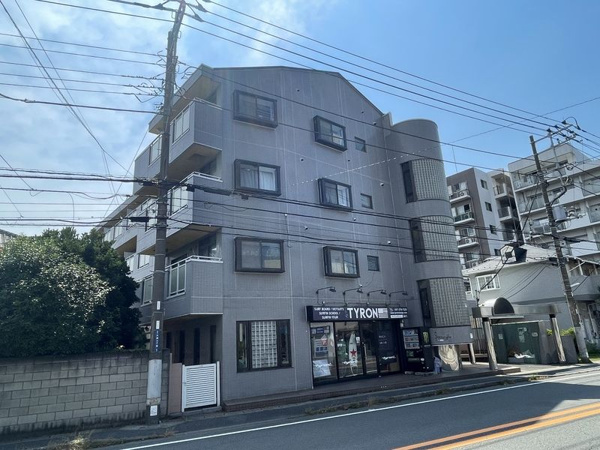 シャイネン市川の外観