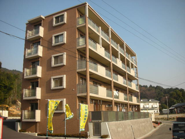 ニューベリーヒルズ空港南の画像