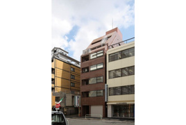 丸茂御園ビルの外観