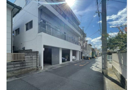 アサヒベースの外観