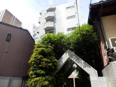 丸坂マンションの外観