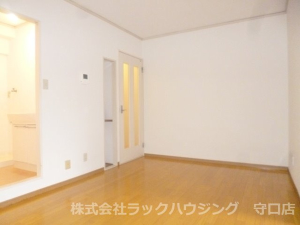 ジョイライフ14の居間