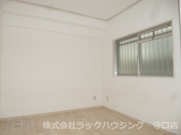 ジョイライフ14の洋室