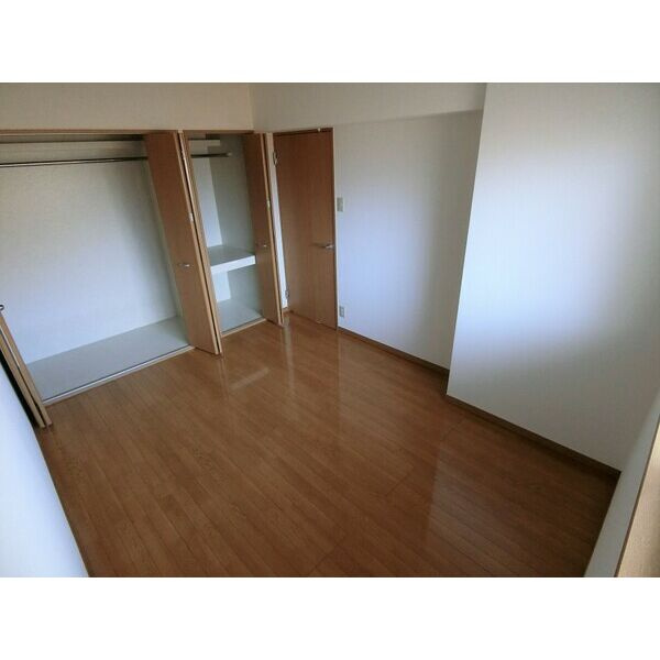 【Y.M. Jupiterの内装】