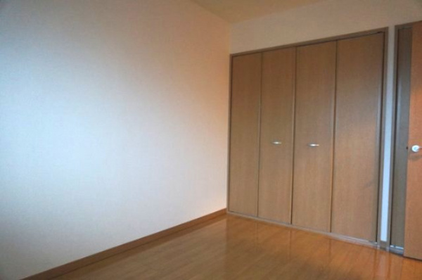 【Y.M. Jupiterの洋室】