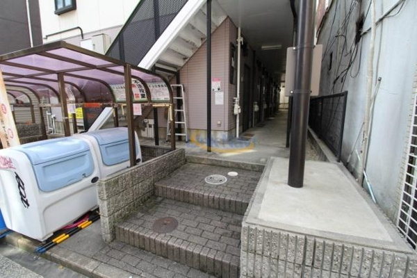 【アーバンハイツコトブキのエントランス】