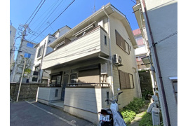 ヒルトップ初台の外観