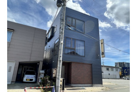 中央町住居付店舗の外観