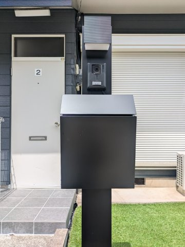 【ラ・ルーチェ小美玉の玄関】