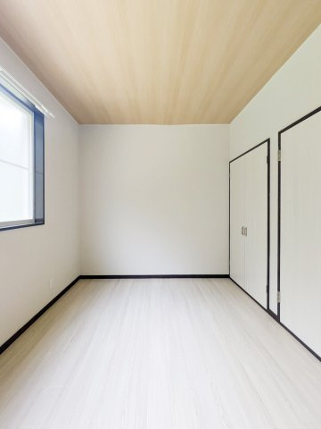 【ラ・ルーチェ小美玉の洋室】