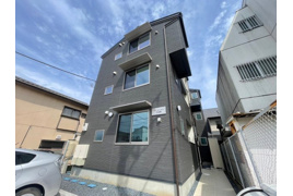 ローズハウス 弐番館の外観